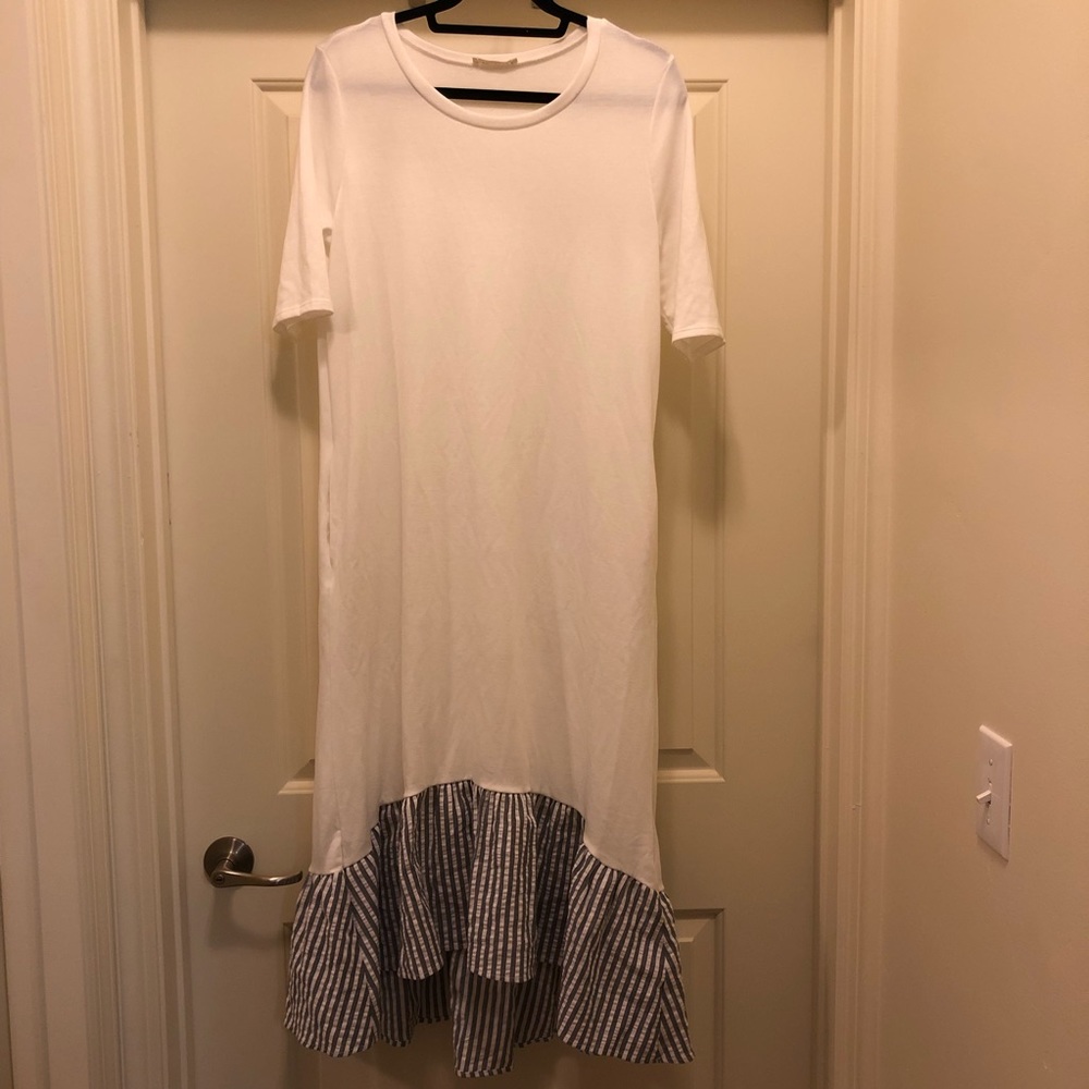Promesa White Ruffled Midi Dress